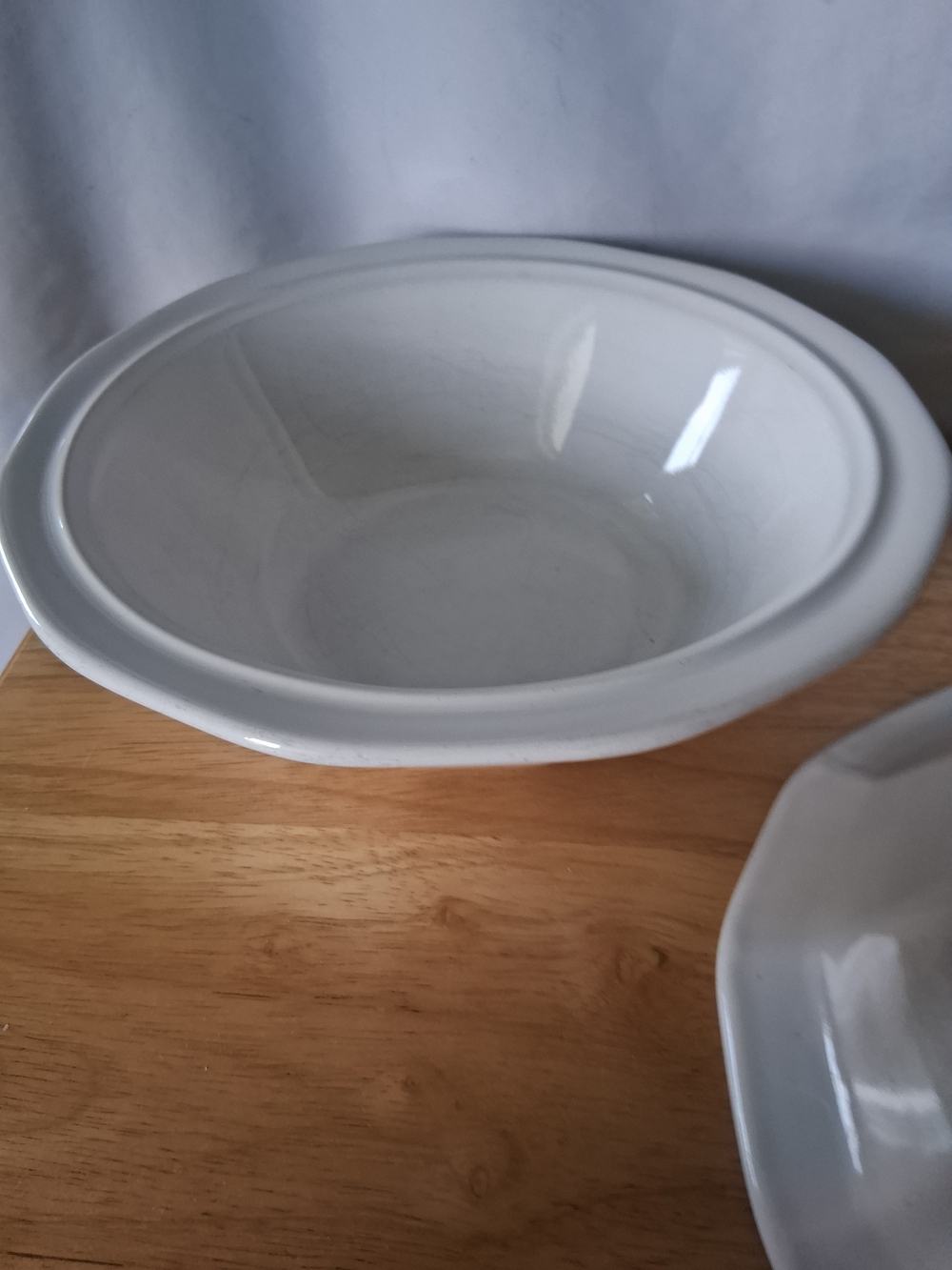 Pfaltzgraff White Ceramic Serving Bowls - Set of 2 - Picture 6 of 6